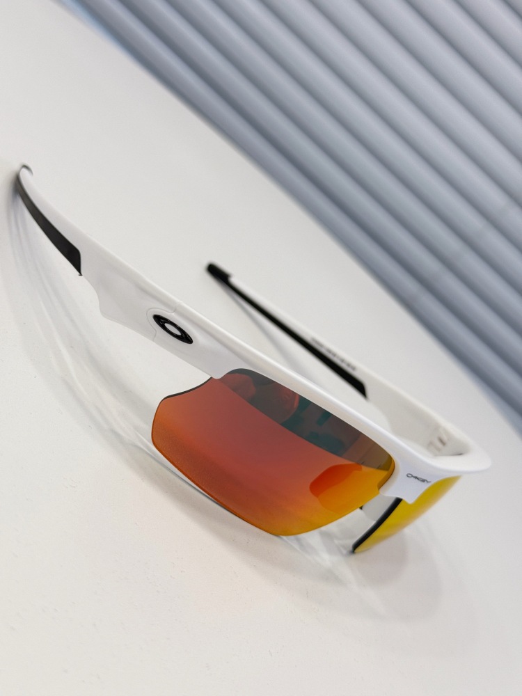 OAKLEY SPORTS GLASSES