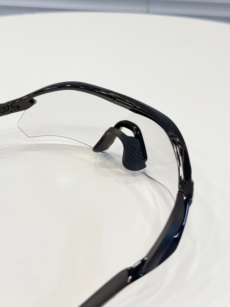 OAKLEY SPORTS GLASSES