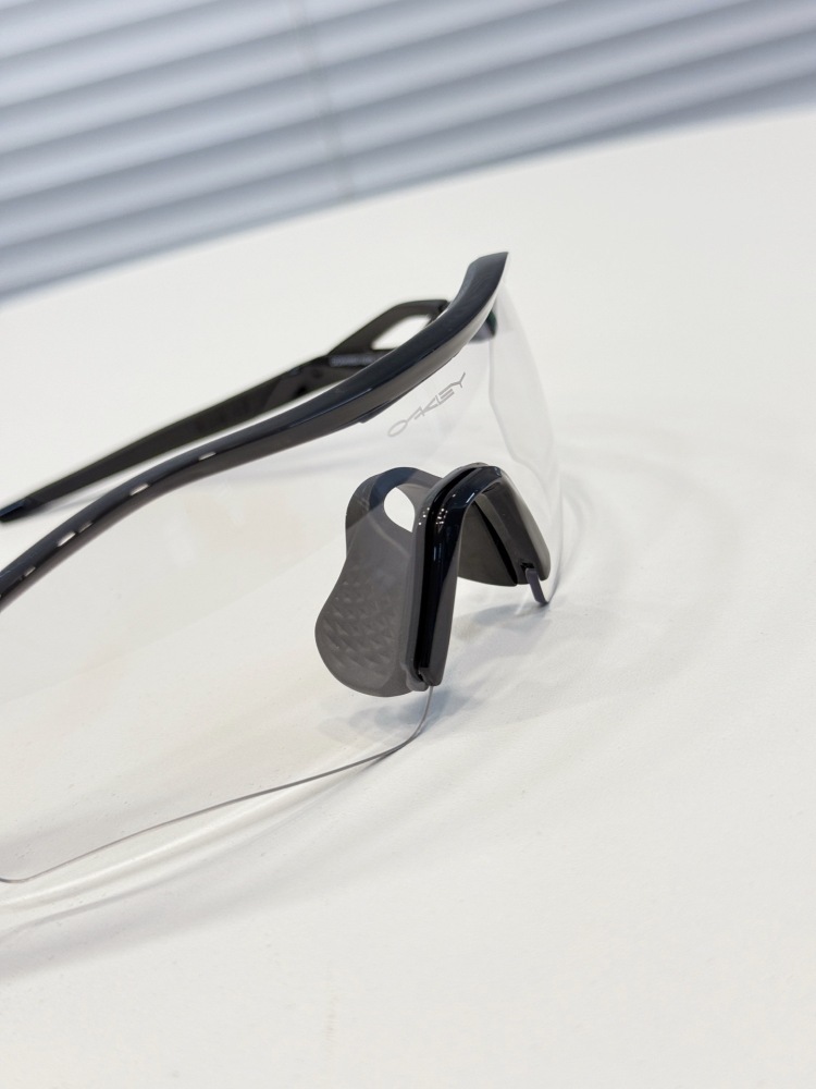 OAKLEY SPORTS GLASSES