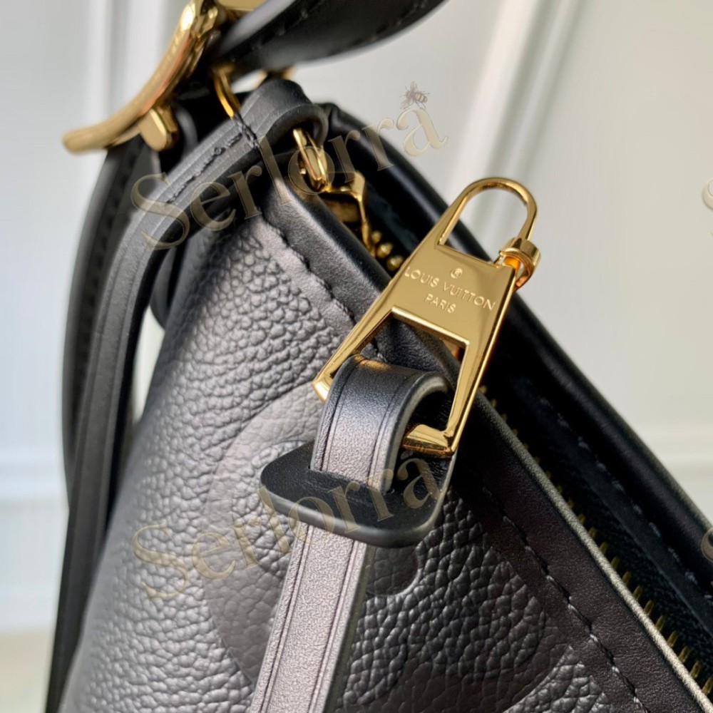 LOUIS VUITTON CARRYALL MM