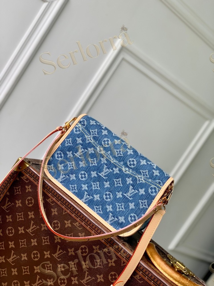 LOUIS VUITTON DIANE BAG