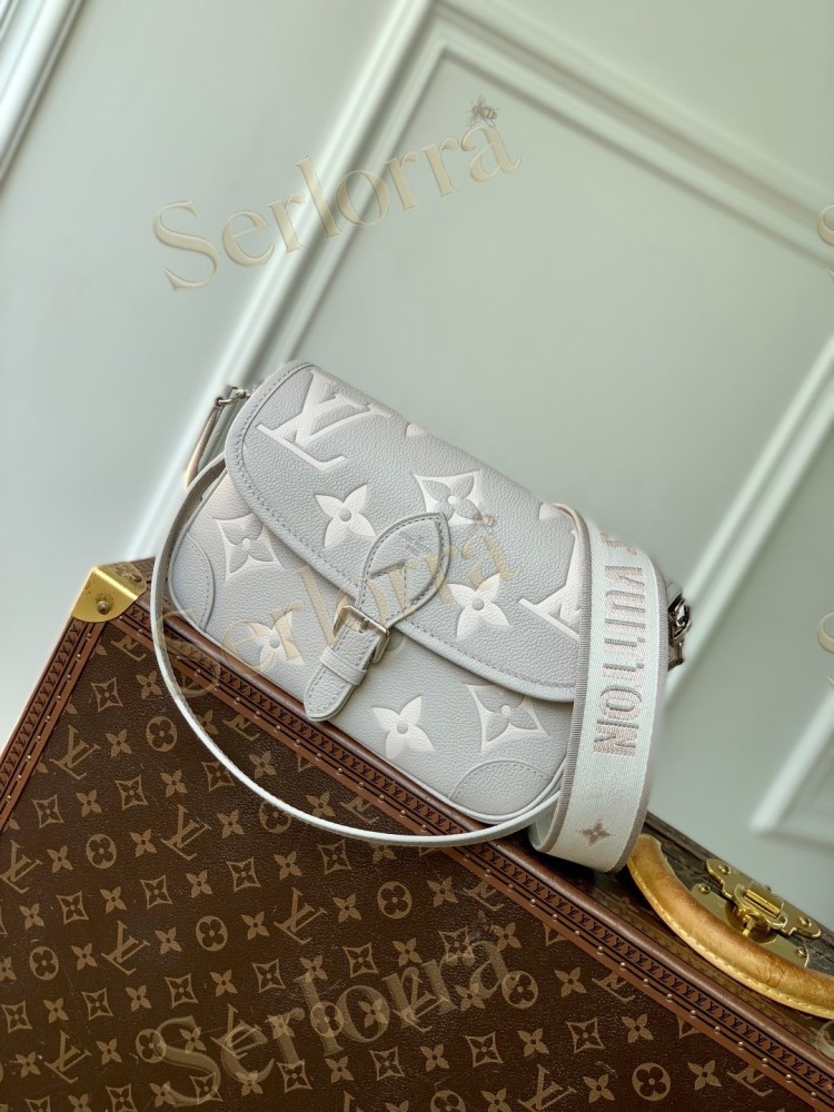 LOUIS VUITTON DIANE