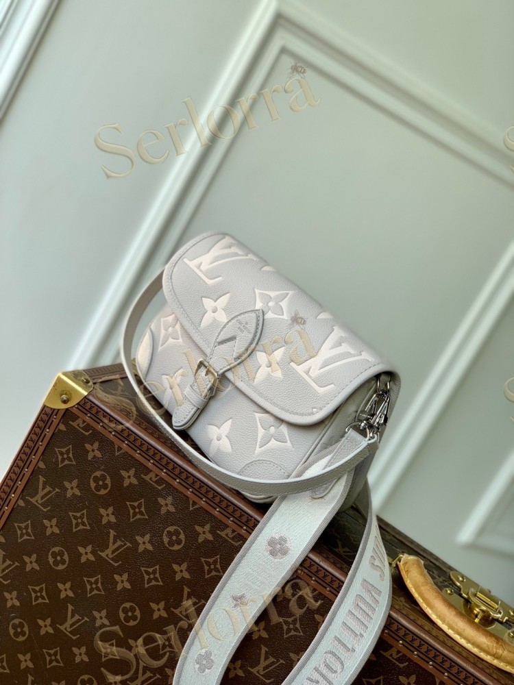 LOUIS VUITTON DIANE