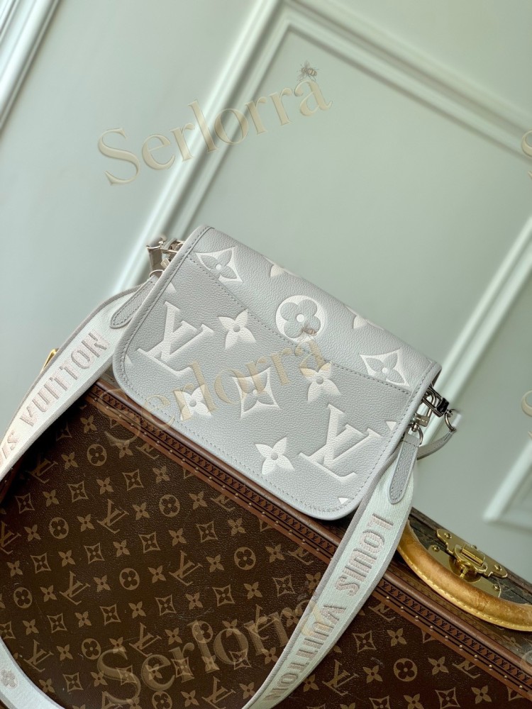 LOUIS VUITTON DIANE