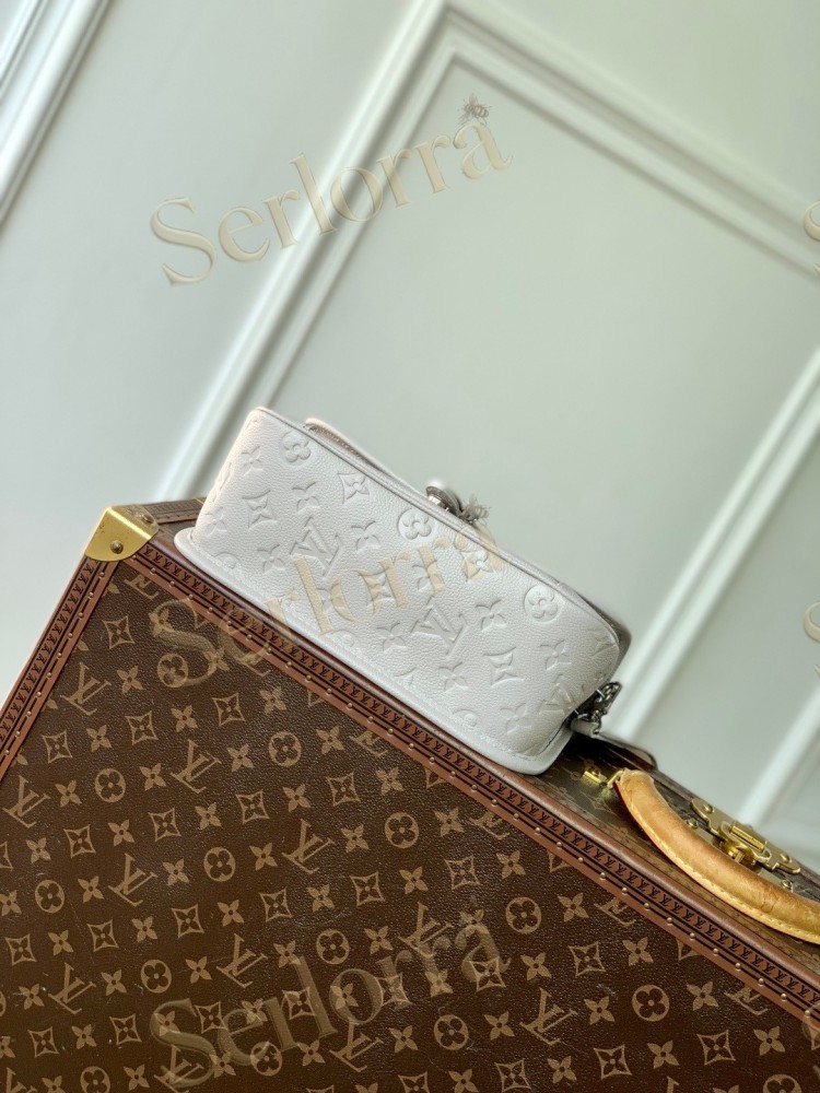 LOUIS VUITTON DIANE