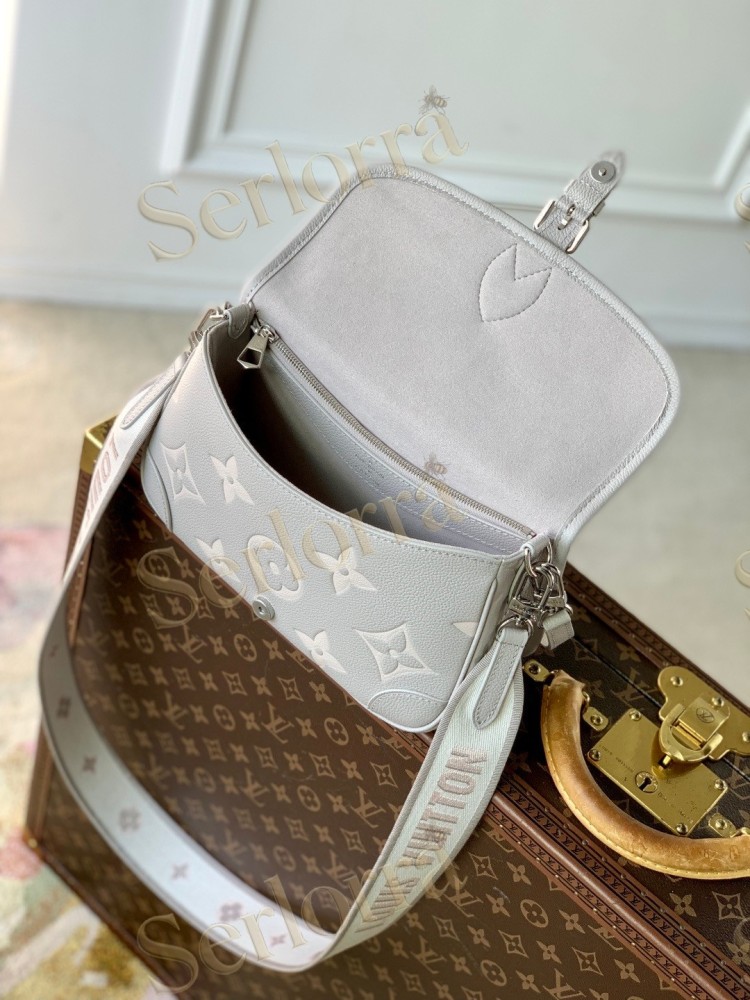 LOUIS VUITTON DIANE