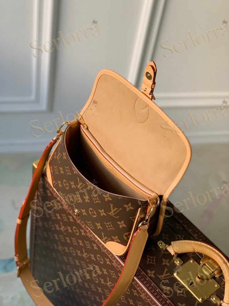 LOUIS VUITTON DIANE