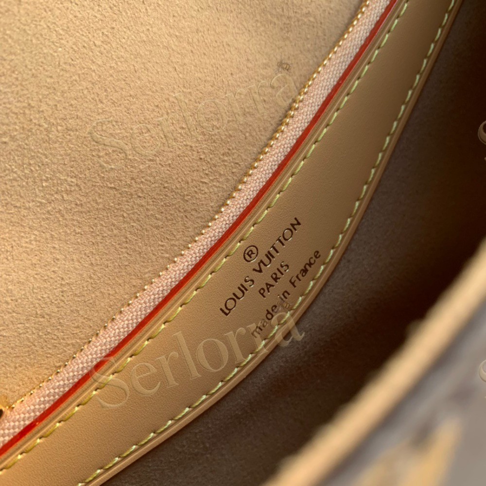 LOUIS VUITTON DIANE
