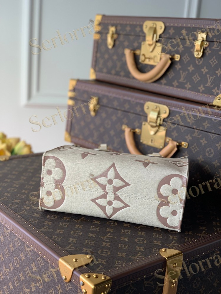 LOUIS VUITTON ONTHEGO PM