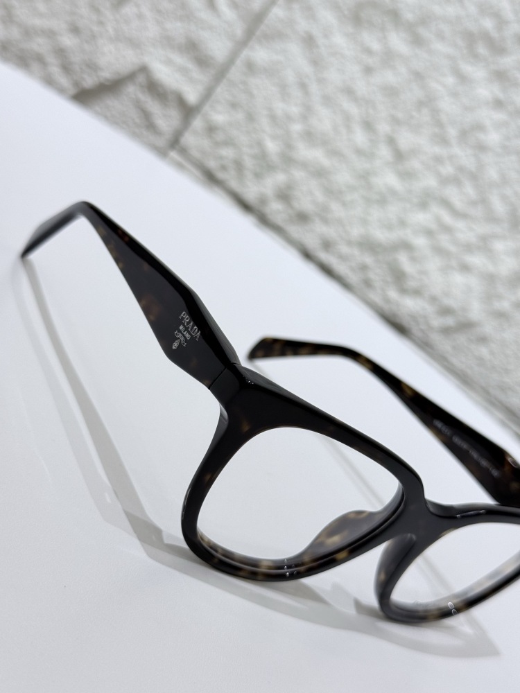 PRADA SUNGLASSES
