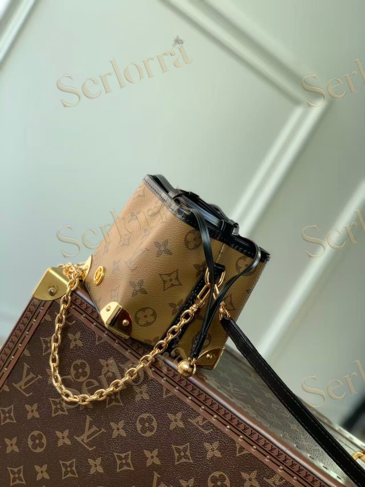 LOUIS VUITTON NOÉ PURSE LV CHARMS