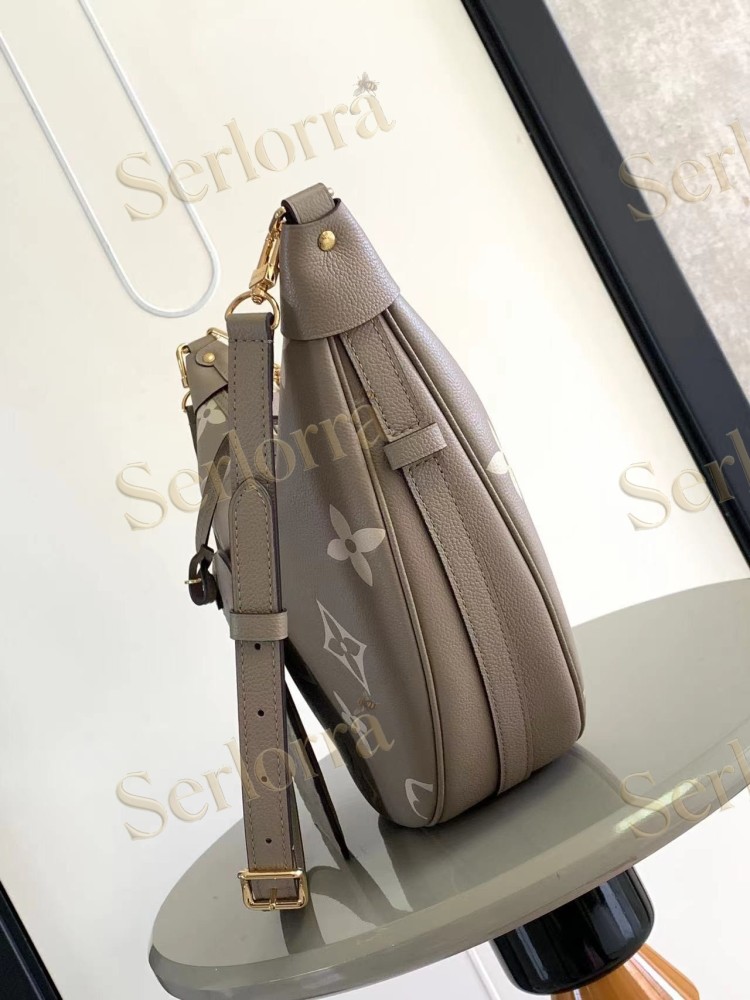 LOUIS VUITTON LOOP HOBO