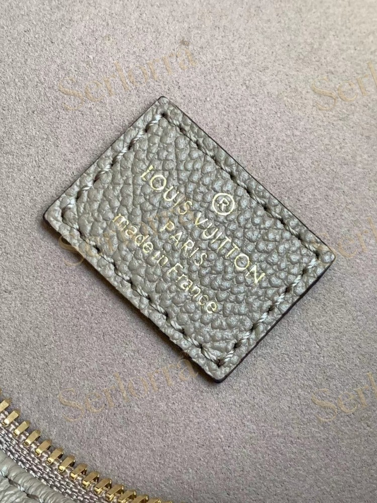 LOUIS VUITTON LOOP HOBO