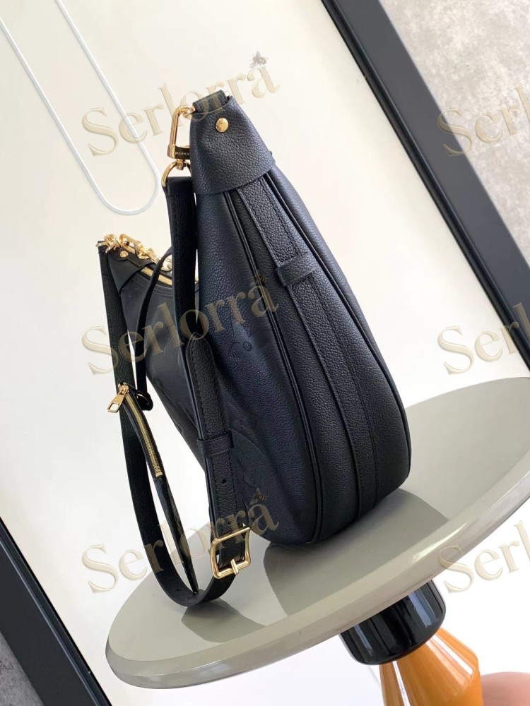 LOUIS VUITTON LOOP HOBO
