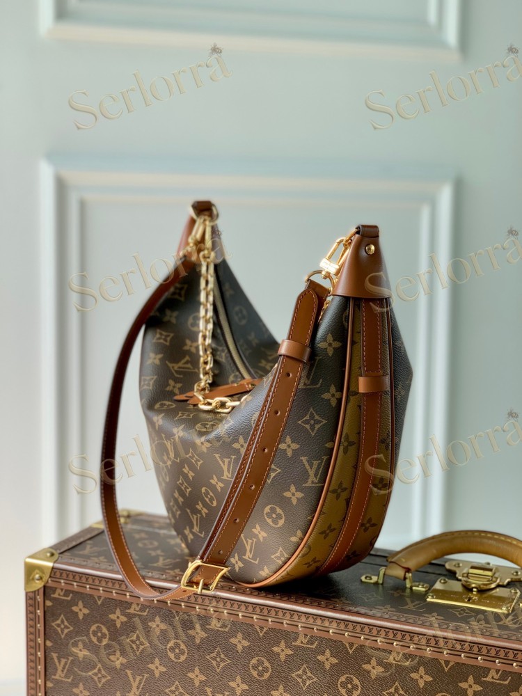 LOUIS VUITTON LOOP HOBO
