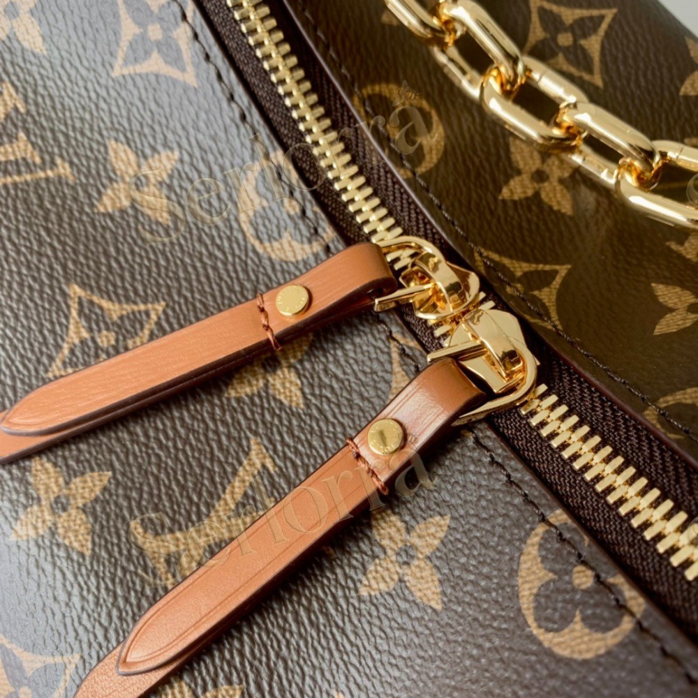 LOUIS VUITTON LOOP HOBO