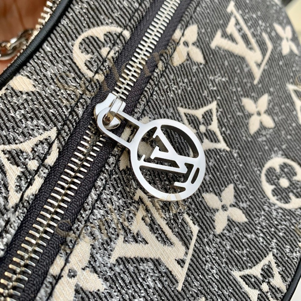 LOUIS VUITTON DENIM LOOP