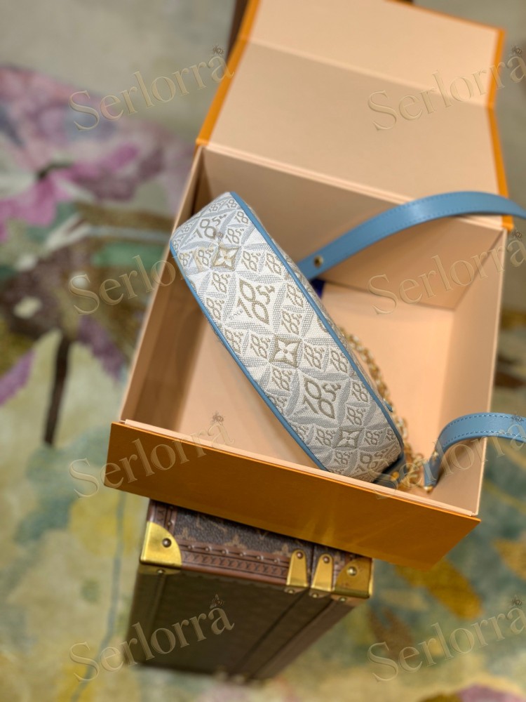 LOUIS VUITTON LOOP