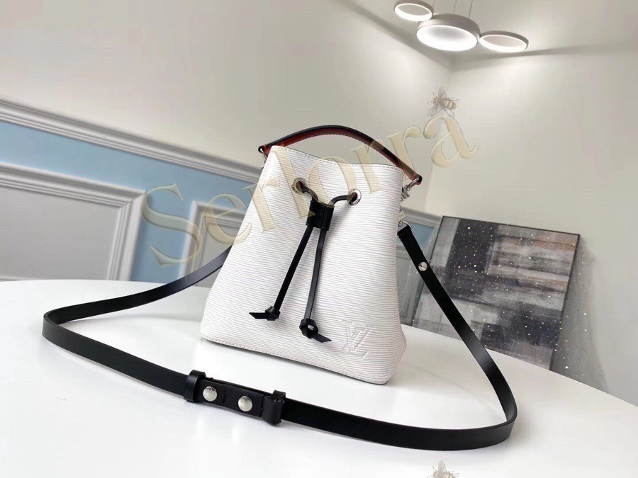 LOUIS VUITTON NÉONOÉ BB