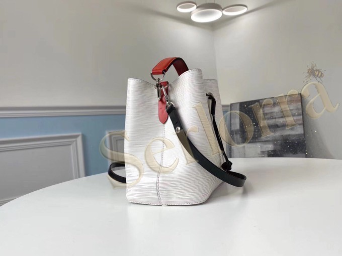 LOUIS VUITTON NÉONOÉ BB