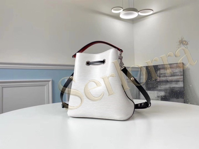 LOUIS VUITTON NÉONOÉ BB