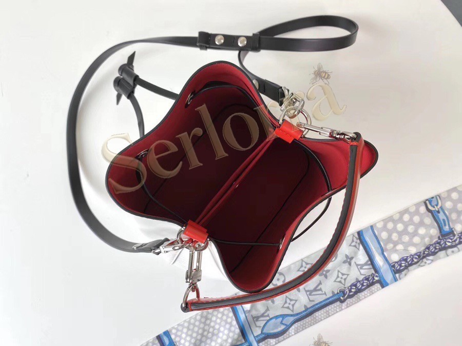 LOUIS VUITTON NÉONOÉ BB