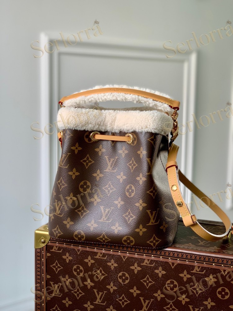 LOUIS VUITTON NÉONOÉ BUCKET BAG BB