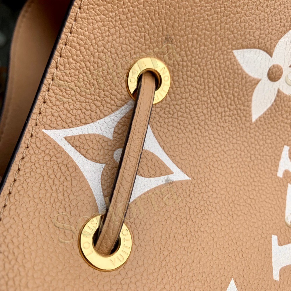 LOUIS VUITTON NÉONOÉ MM