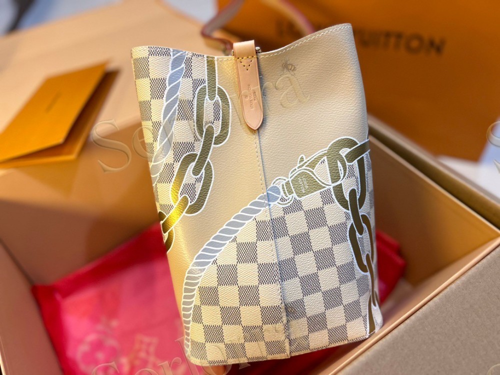 LOUIS VUITTON NÉONOÉ MM