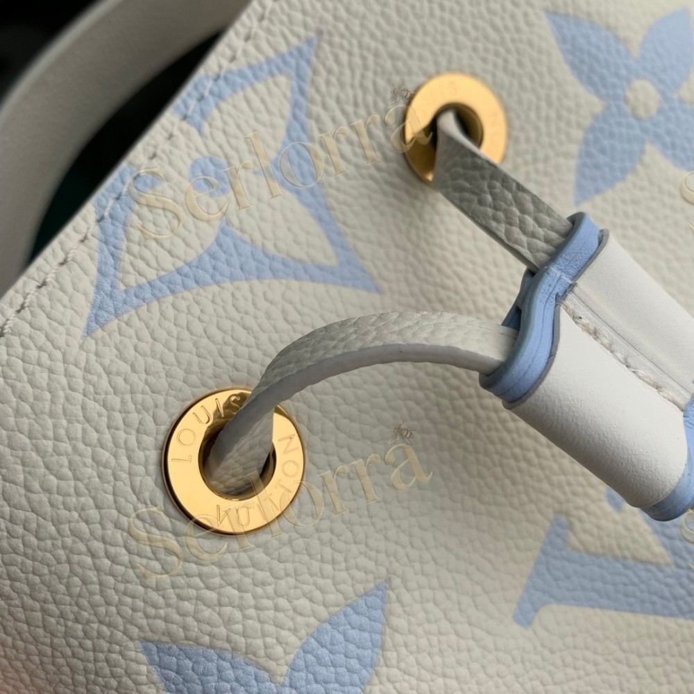 LOUIS VUITTON NÉONOÉ BB