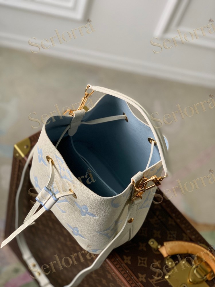 LOUIS VUITTON NÉONOÉ BB
