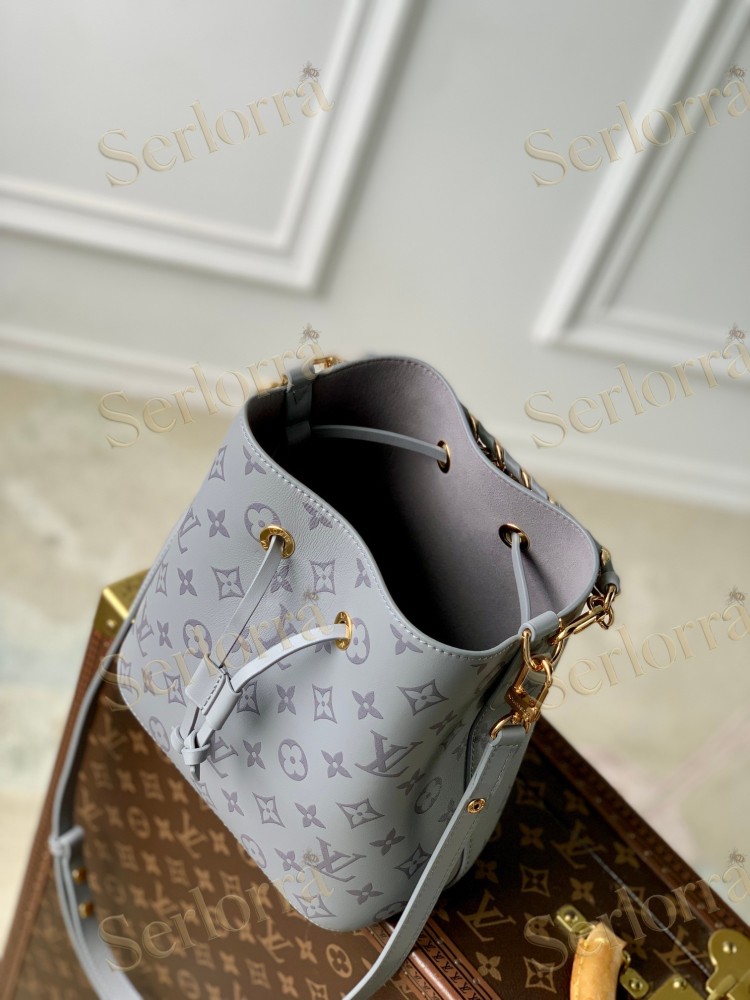 LOUIS VUITTON NÉONOÉ BB