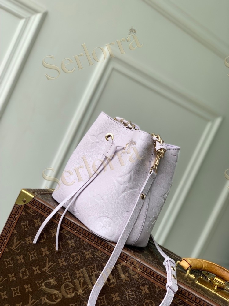 LOUIS VUITTON NÉONOÉ BB
