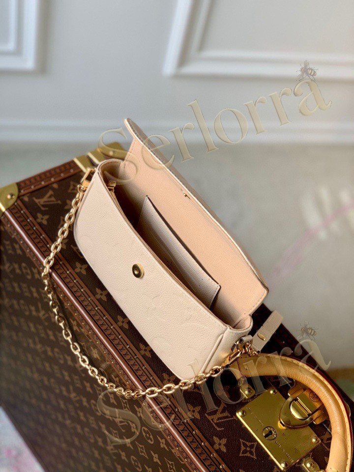 LOUIS VUITTON WALLET ON CHAIN IVY