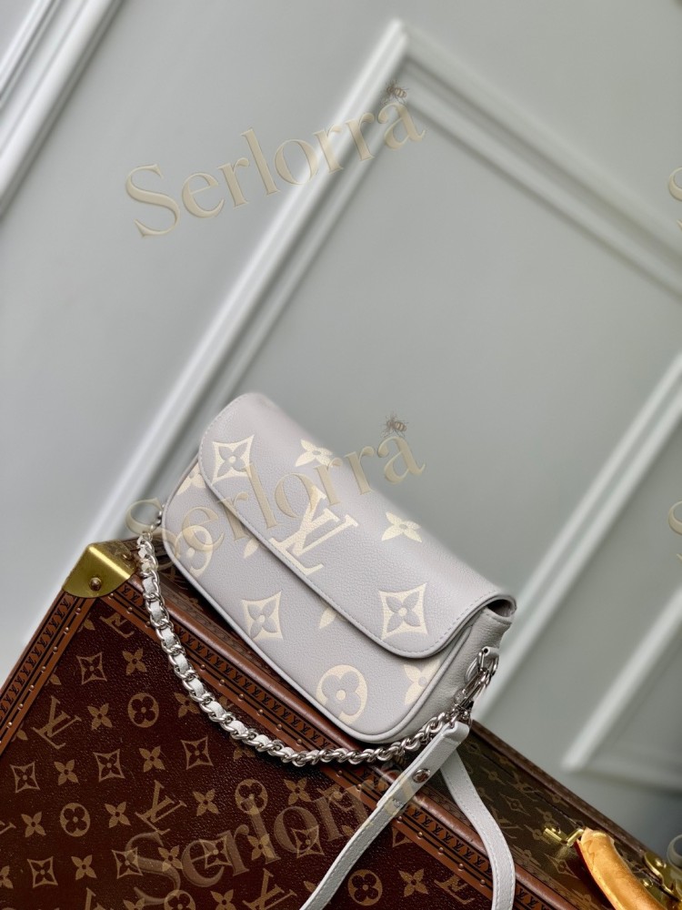 LOUIS VUITTON WALLET ON CHAIN IVY