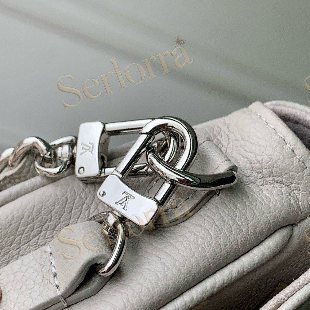 LOUIS VUITTON WALLET ON CHAIN IVY