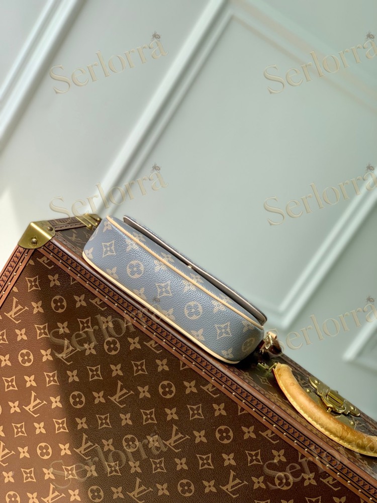 LOUIS VUITTON WALLET ON CHAIN IVY