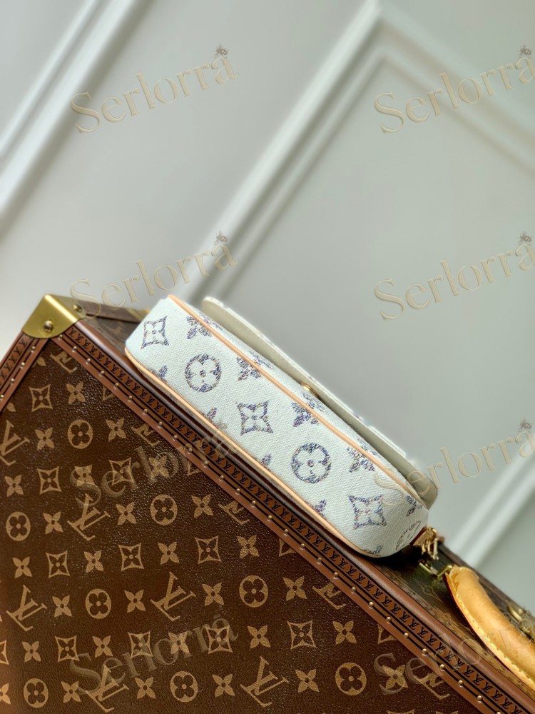 LOUIS VUITTON WALLET ON CHAIN IVY