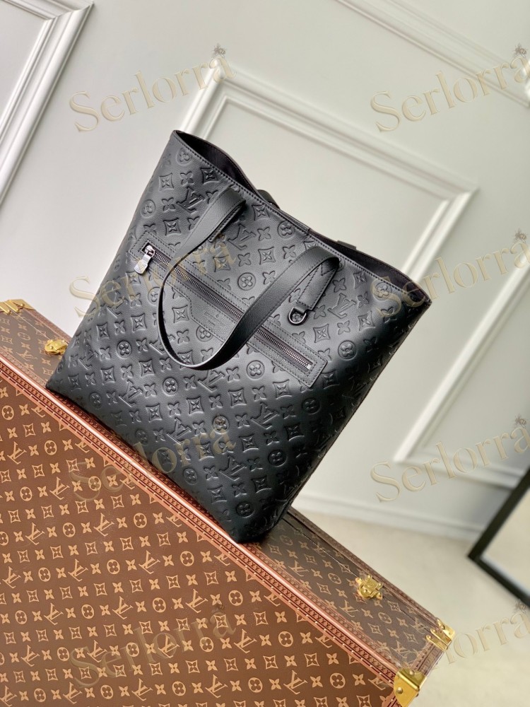 LOUIS VUITTON EXCURSION TOTE