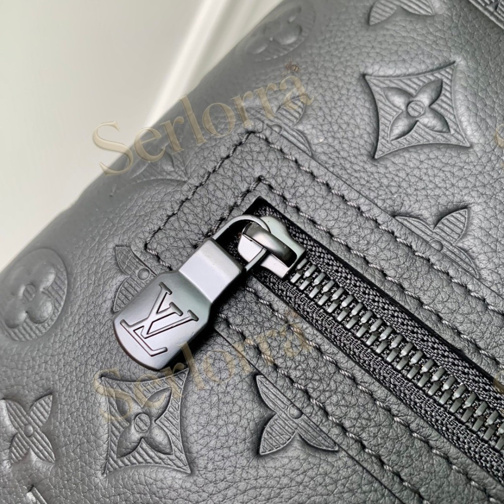 LOUIS VUITTON EXCURSION TOTE