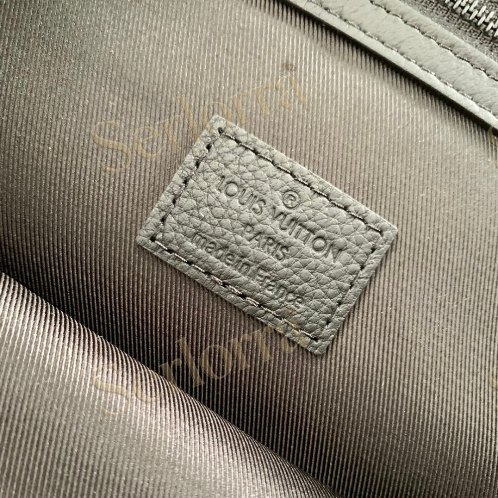 LOUIS VUITTON EXCURSION TOTE