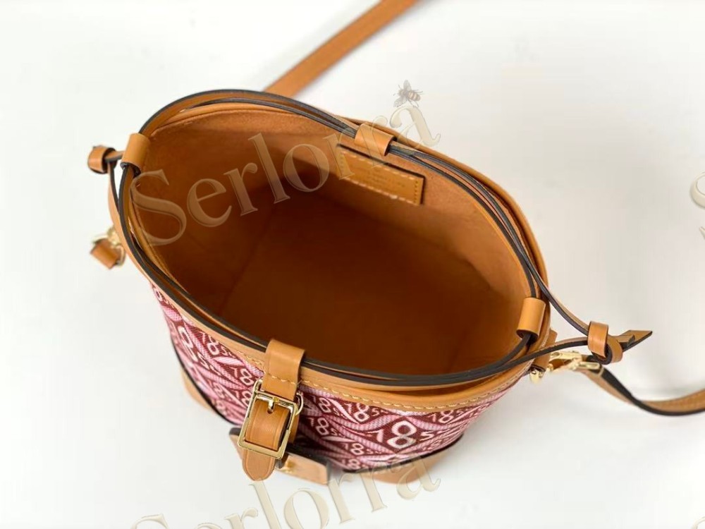 LOUIS VUITTON NOÉ PURSE