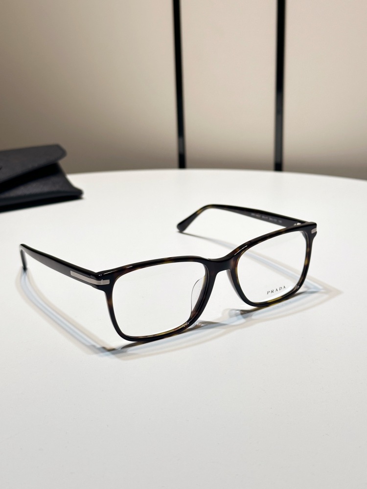 PRADA SUNGLASSES