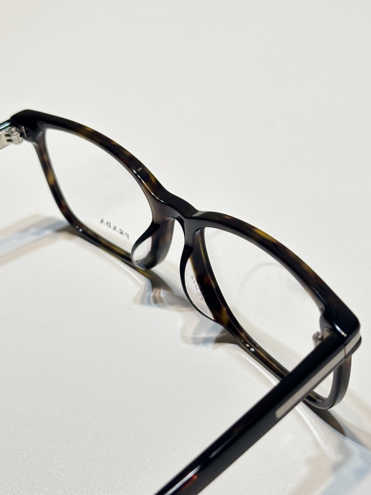PRADA SUNGLASSES