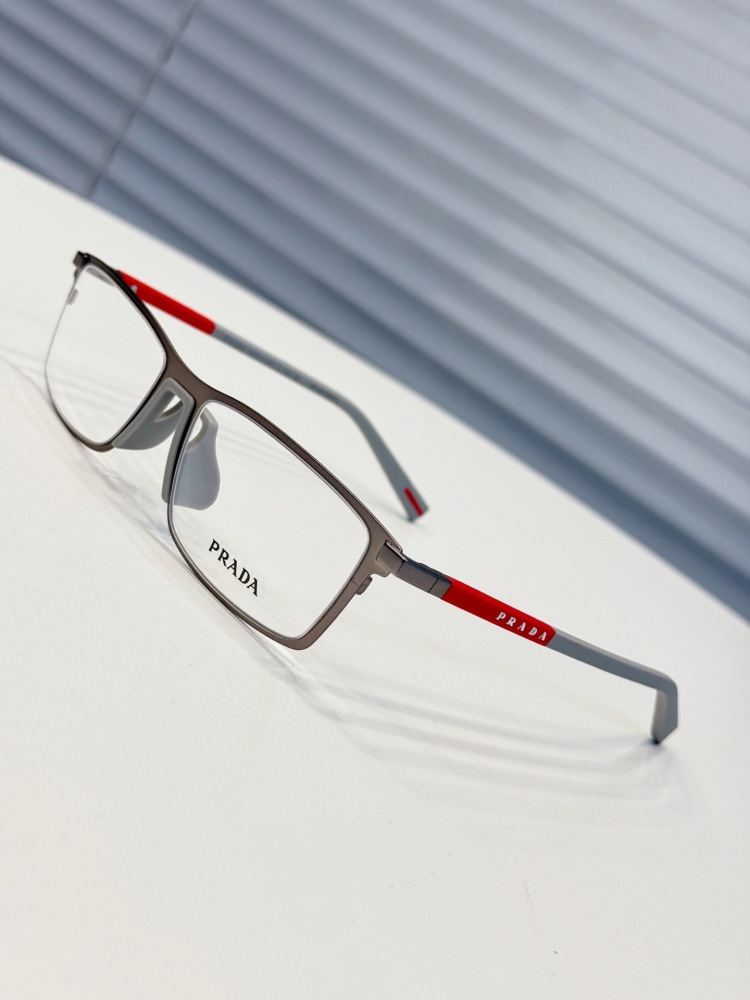 PRADA SUNGLASSES