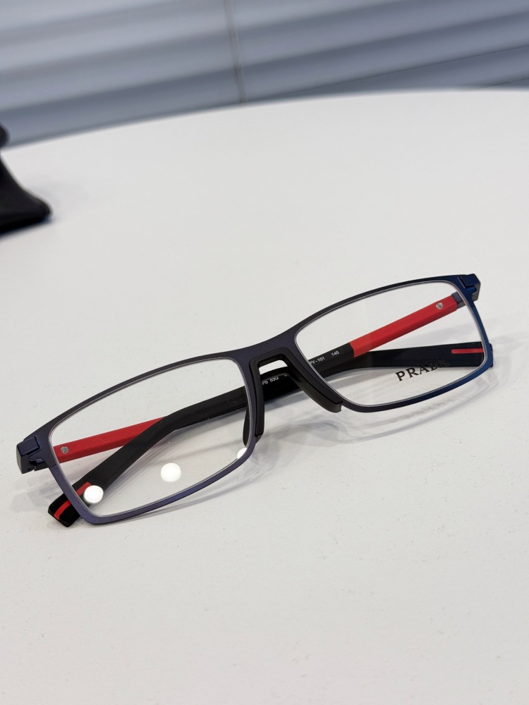 PRADA SUNGLASSES