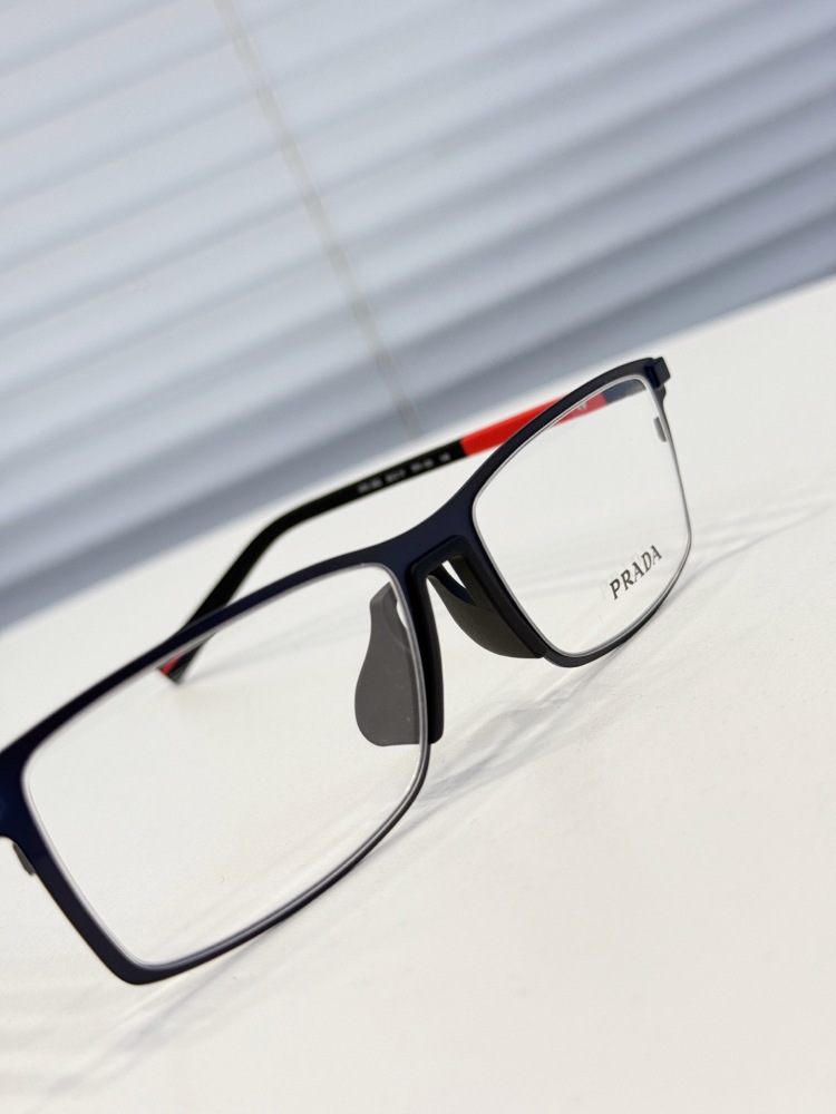 PRADA SUNGLASSES