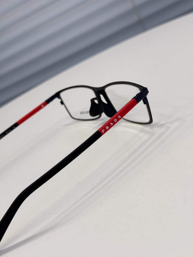 PRADA SUNGLASSES