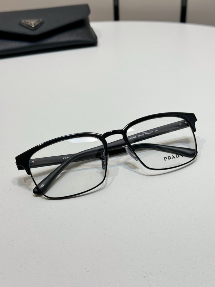 PRADA SUNGLASSES