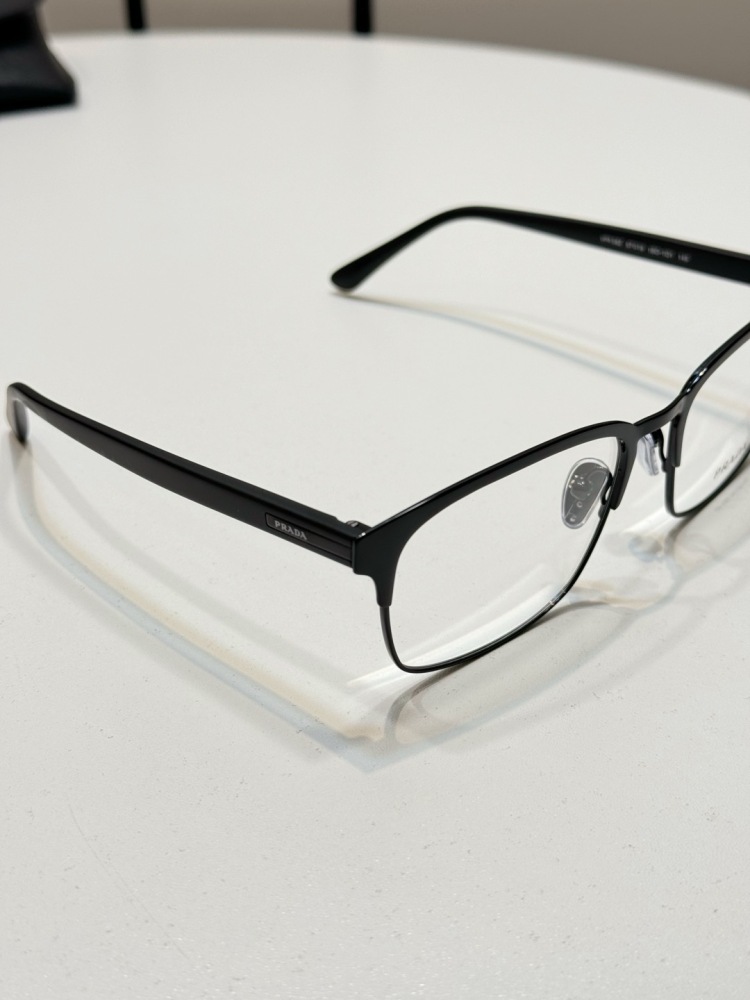 PRADA SUNGLASSES